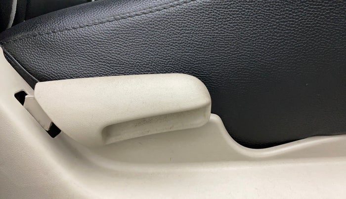 2019 Maruti Celerio ZXI, Petrol, Manual, 38,421 km, Driver Side Adjustment Panel