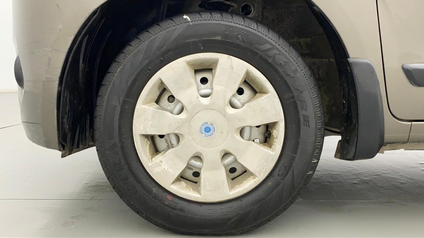 2019 Maruti New Wagon-R LXI CNG 1.0, CNG, Manual, 42,263 km, Left Front Wheel