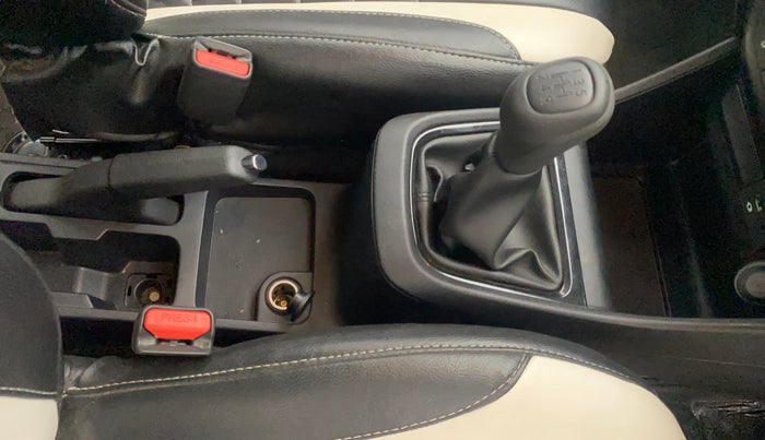 2023 Tata PUNCH PURE MT, Petrol, Manual, 20,523 km, Gear Lever