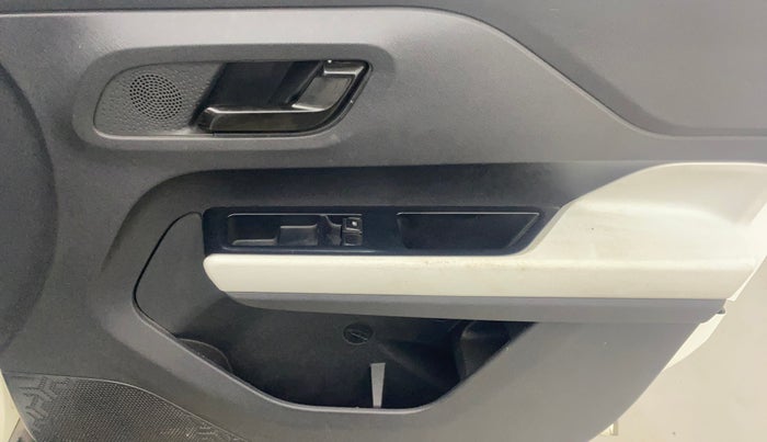 2023 Tata PUNCH PURE MT, Petrol, Manual, 20,523 km, Driver Side Door Panels Control