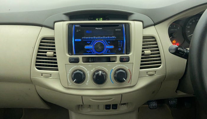 2013 Toyota Innova 2.5 GX 7 STR BS IV, Diesel, Manual, 1,21,826 km, Air Conditioner