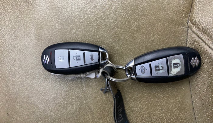 2021 Maruti Ciaz ALPHA 1.5 SHVS PETROL, Petrol, Manual, 69,648 km, Key Close Up