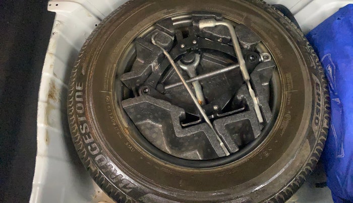 2020 Tata ALTROZ XZ PETROL, Petrol, Manual, 99,716 km, Spare Tyre