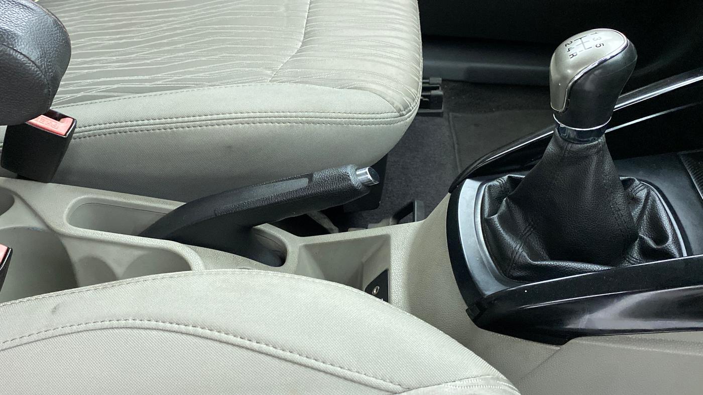 2013 Ford Ecosport 1.5 TITANIUM TI VCT, Petrol, Manual, 51,238 km, Gear Lever