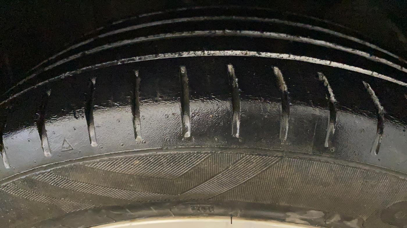2021 Toyota Glanza G, Petrol, Manual, 65,629 km, Right Front Tyre Tread