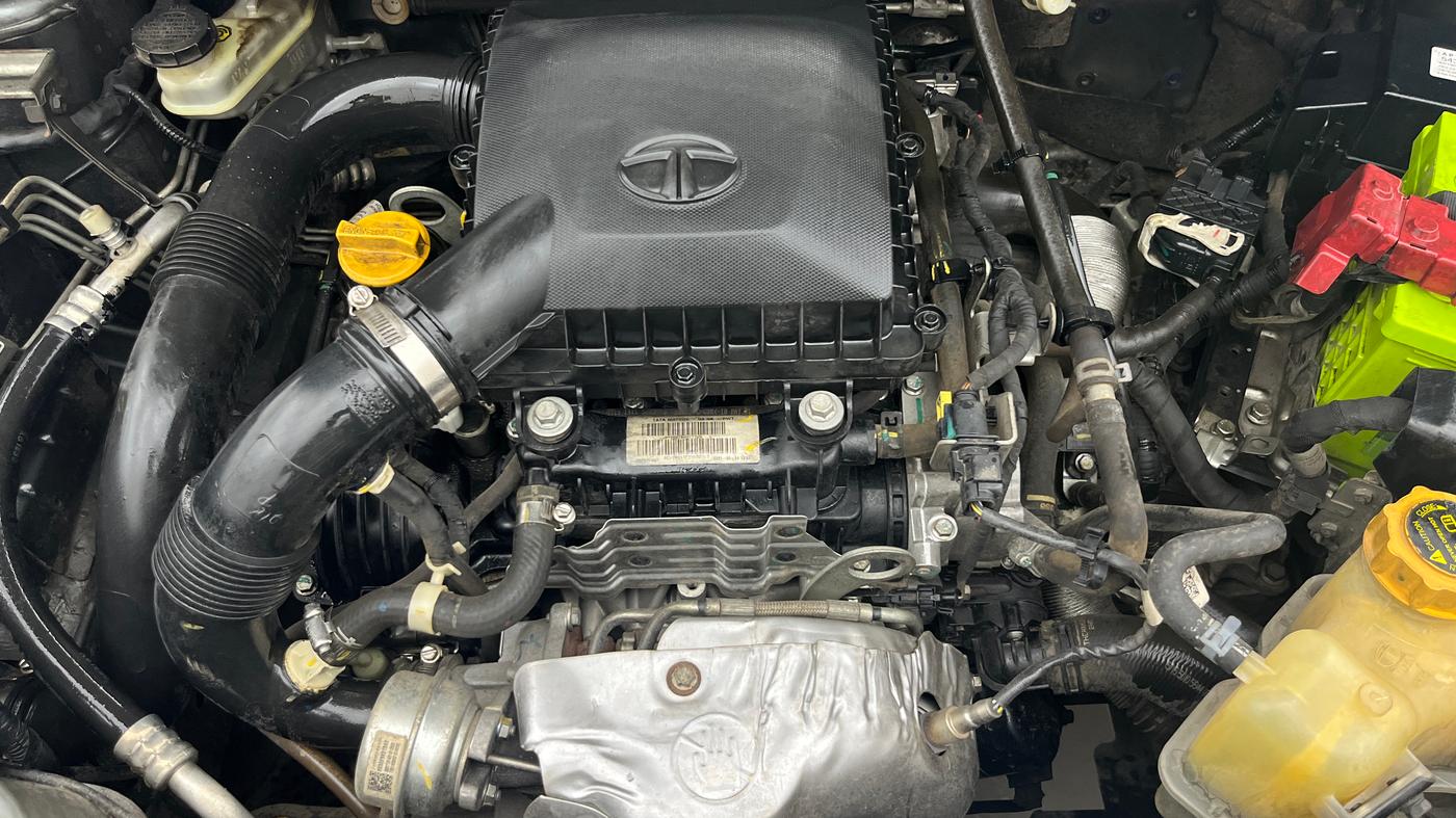 2021 Tata NEXON XZA PLUS (O) PETROL, Petrol, Automatic, 68,893 km, Engine View