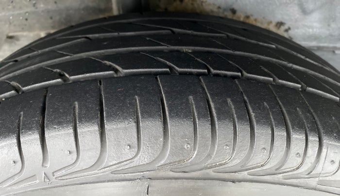 2020 Toyota YARIS V MT, Petrol, Manual, Right Rear Tyre Tread