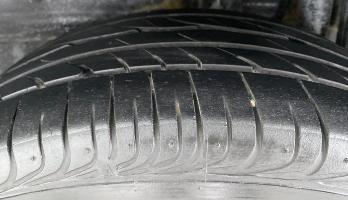 2020 Toyota YARIS V MT, Petrol, Manual, Left Rear Tyre Tread