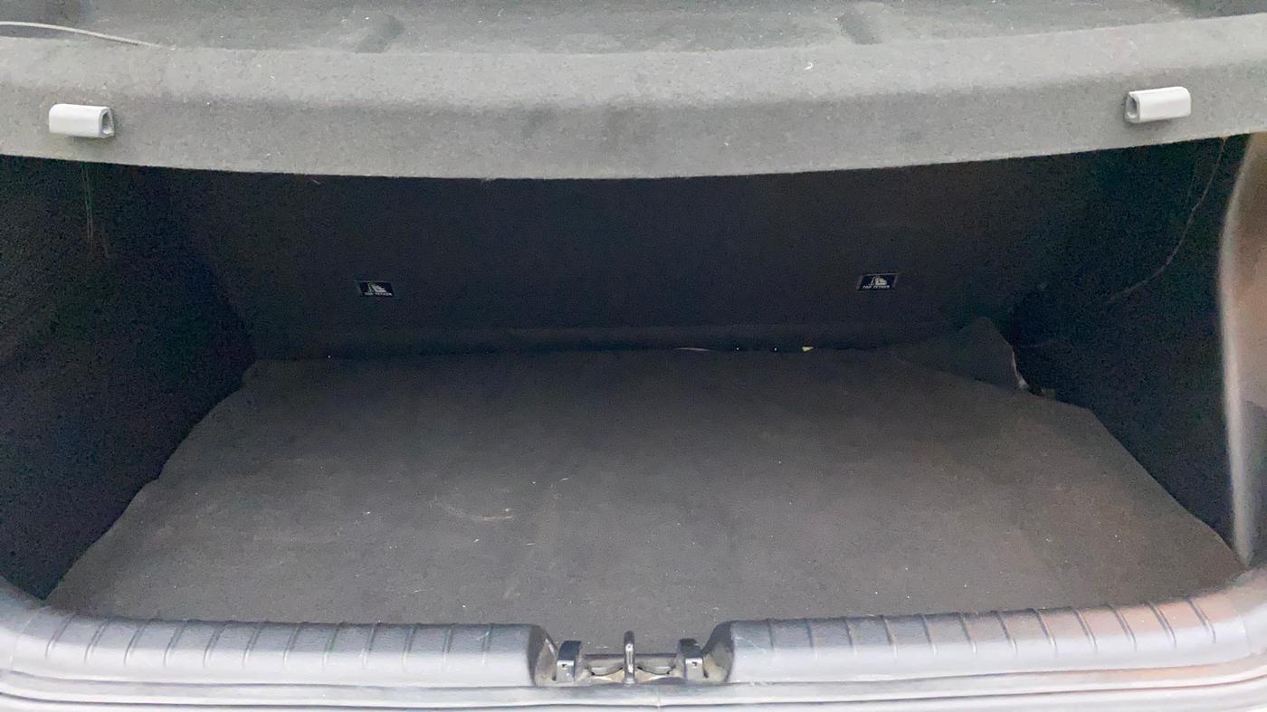 2022 Hyundai NEW I20 ASTA (O) 1.2 MT, Petrol, Manual, 16,031 km, Boot Inside
