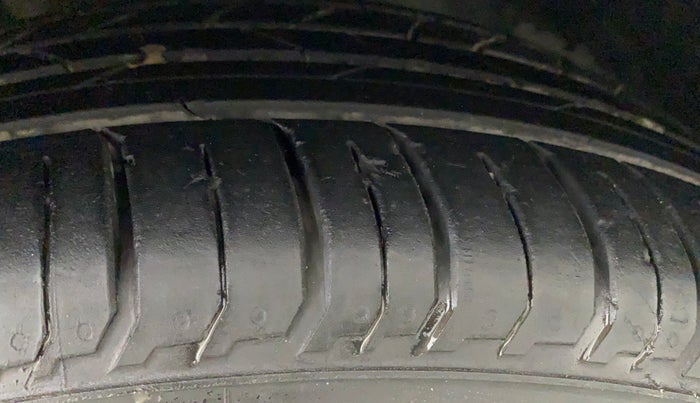 2022 Hyundai NEW I20 ASTA (O) 1.2 MT, Petrol, Manual, 16,031 km, Right Front Tyre Tread