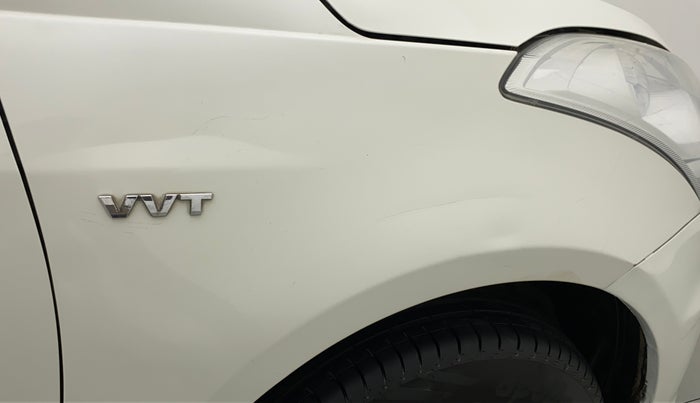 2017 Maruti Swift VXI O, CNG, Manual, 86,230 km, Right fender - Slightly dented