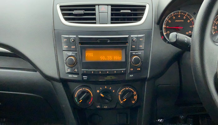 2017 Maruti Swift VXI O, CNG, Manual, 86,230 km, Air Conditioner