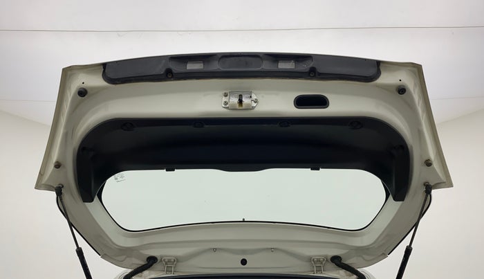 2017 Maruti Swift VXI O, CNG, Manual, 86,230 km, Boot Door Open