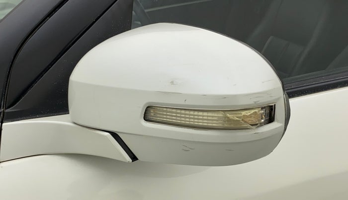 2017 Maruti Swift VXI O, CNG, Manual, 86,230 km, Left rear-view mirror - Indicator light has minor damage