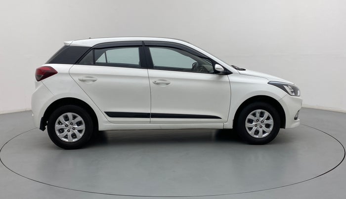 2016 Hyundai Elite i20 SPORTZ 1.2, Petrol, Manual, 42,979 km, Right Side View