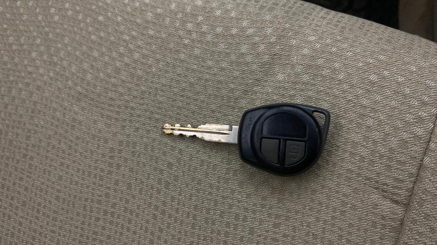 2015 Maruti Swift Dzire VXI, Petrol, Manual, 52,374 km, Key Close Up