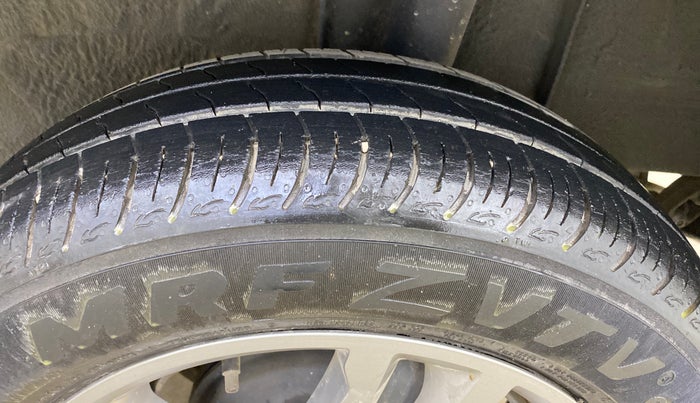 2021 Renault TRIBER RXZ, Petrol, Manual, 7,467 km, Left Rear Tyre Tread