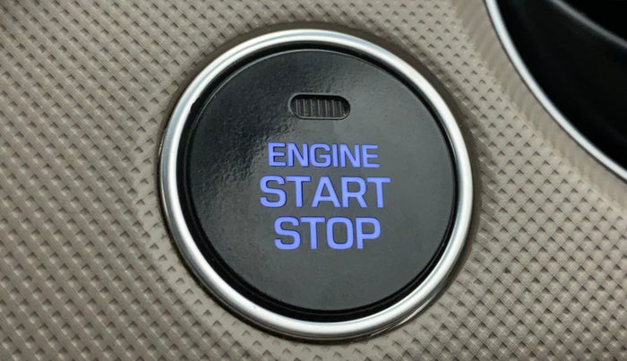 2013 Hyundai Grand i10 ASTA 1.2 KAPPA VTVT, Petrol, Manual, 31,637 km, Keyless Start/ Stop Button