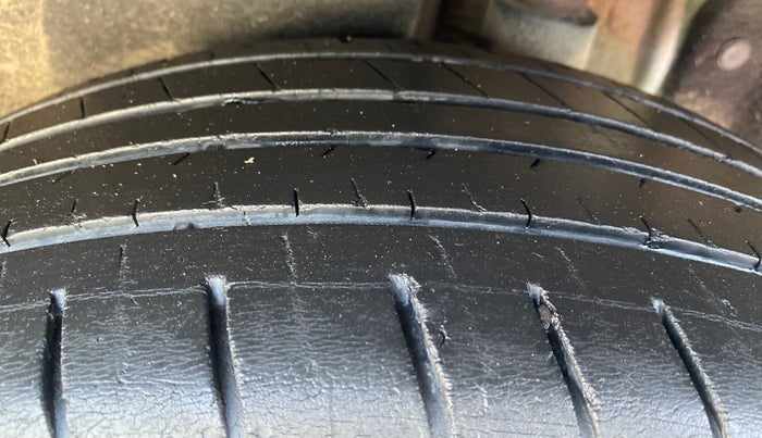 2021 Hyundai ALCAZAR PRESTIGE 2.0 MT 6STR, Petrol, Manual, 78,971 km, Left Rear Tyre Tread