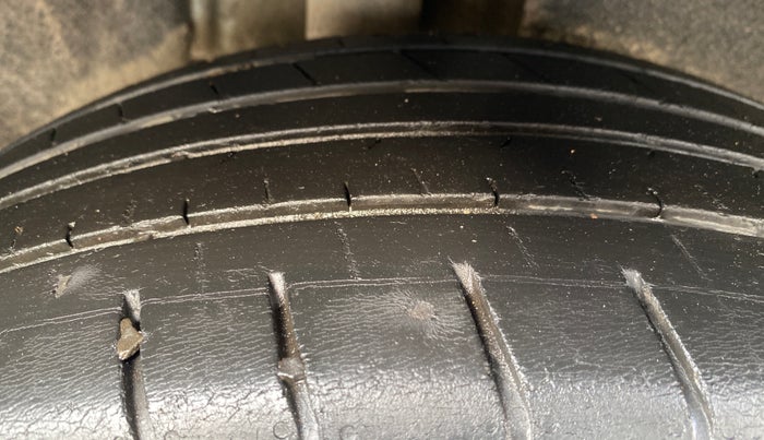 2021 Hyundai ALCAZAR PRESTIGE 2.0 MT 6STR, Petrol, Manual, 78,971 km, Right Rear Tyre Tread