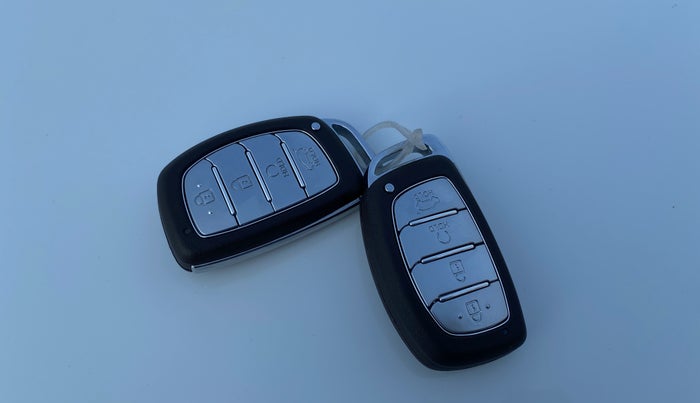 2021 Hyundai ALCAZAR PRESTIGE 2.0 MT 6STR, Petrol, Manual, 78,971 km, Key Close Up