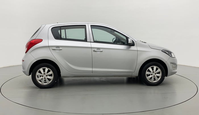 2014 Hyundai i20 SPORTZ 1.2 VTVT, Petrol, Manual, 50,906 km, Right Side View