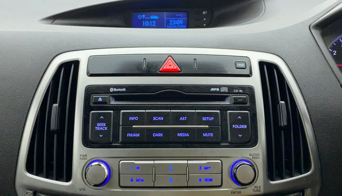 2014 Hyundai i20 SPORTZ 1.2 VTVT, Petrol, Manual, 50,906 km, Infotainment System