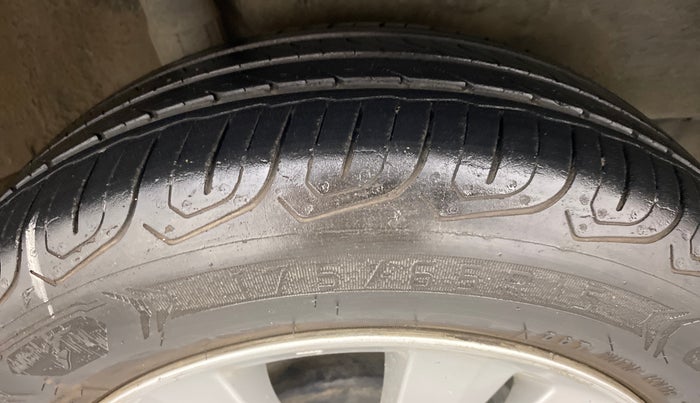 2012 Honda City V MT PETROL, Petrol, Manual, 68,538 km, Right Rear Tyre Tread
