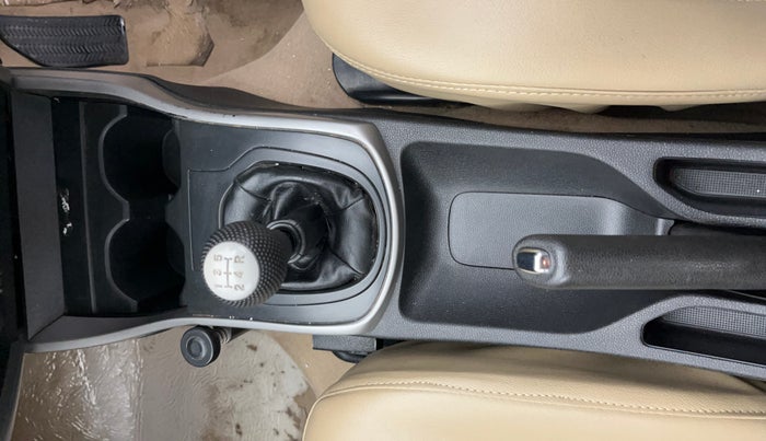 2016 Honda City 1.5L I-VTEC SV, Petrol, Manual, 64,710 km, Gear Lever