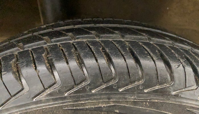 2024 Maruti Alto K10 VXI PLUS, Petrol, Manual, 23,878 km, Right Rear Tyre Tread