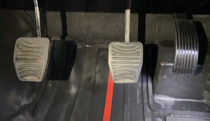 2021 Mahindra Thar LX HT PETROL 4WD MT, Petrol, Manual, 40,167 km, Pedals