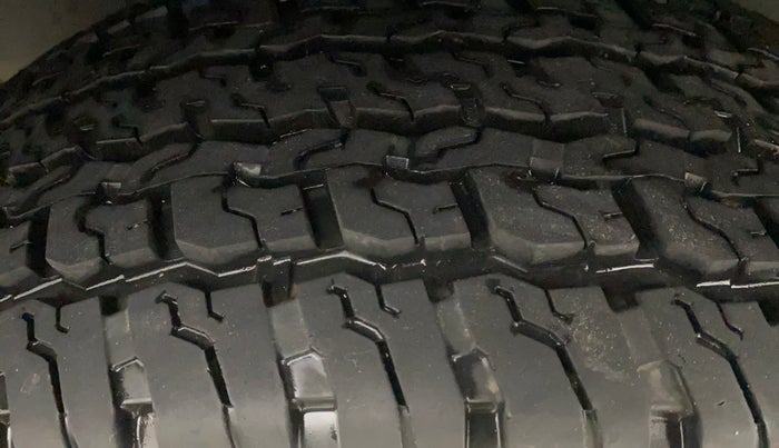 2021 Mahindra Thar LX HT PETROL 4WD MT, Petrol, Manual, 40,167 km, Left Rear Tyre Tread