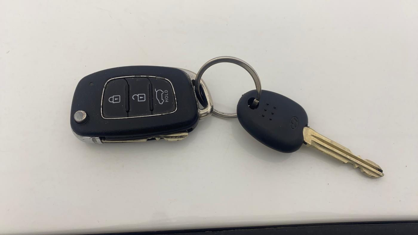 2014 Hyundai Elite i20 SPORTZ 1.2, Petrol, Manual, 1,22,275 km, Key Close Up