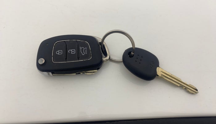 2014 Hyundai Elite i20 SPORTZ 1.2, Petrol, Manual, 1,22,146 km, Key Close Up