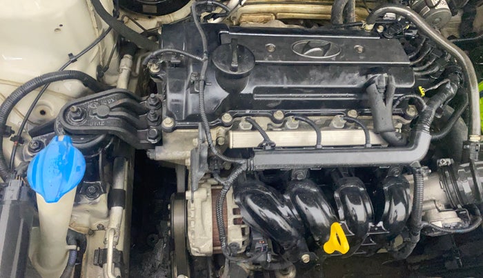 2014 Hyundai Elite i20 SPORTZ 1.2, Petrol, Manual, 1,22,146 km, Engine View - Right