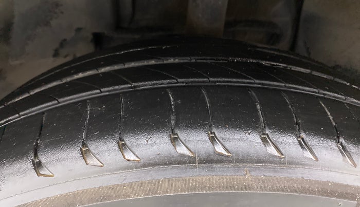 2018 Tata NEXON XZA PLUS DIESEL, Diesel, Automatic, 82,088 km, Left Front Tyre Tread