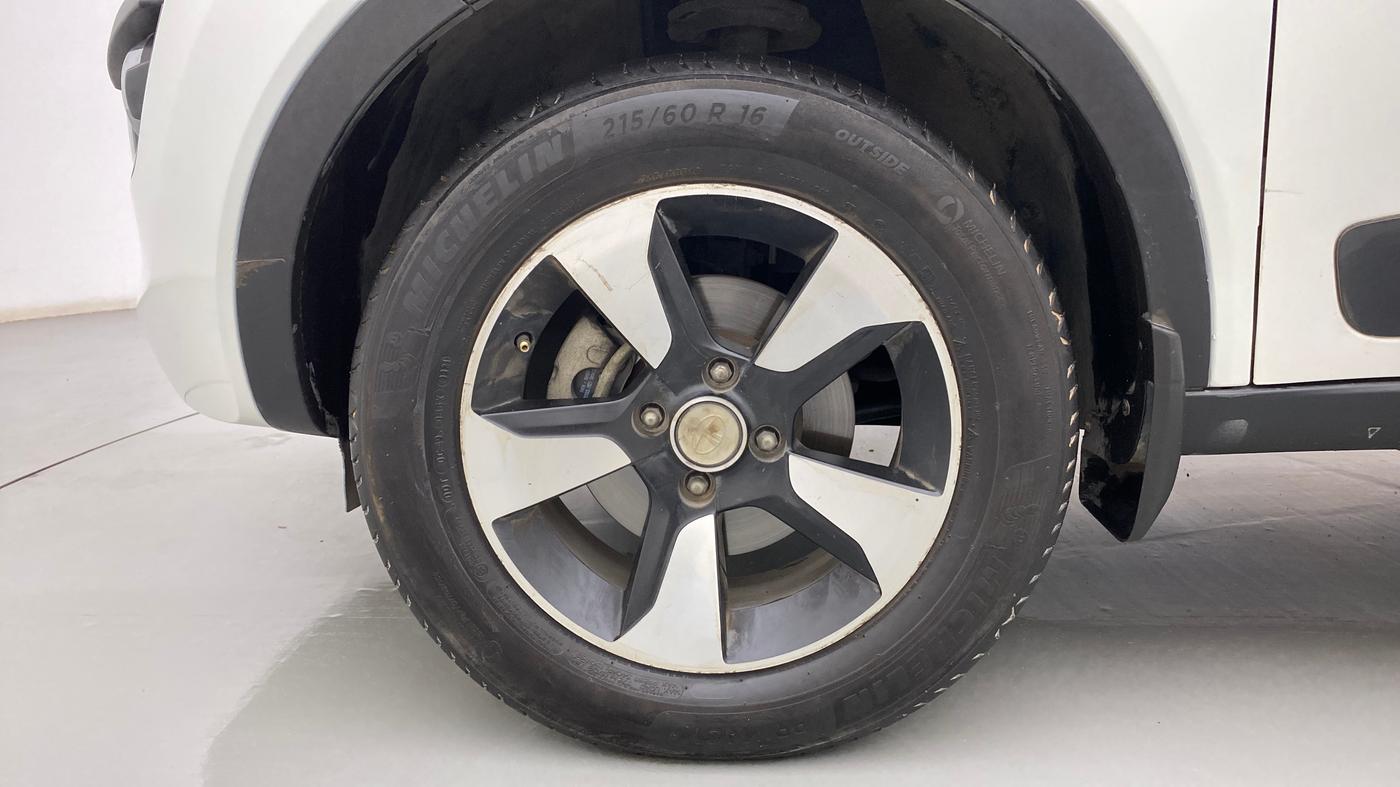 2018 Tata NEXON XZA PLUS DIESEL, Diesel, Automatic, 82,088 km, Left Front Wheel