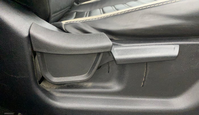 2023 Hyundai Creta SX 1.5 PETROL, Petrol, Manual, 31,347 km, Driver Side Adjustment Panel