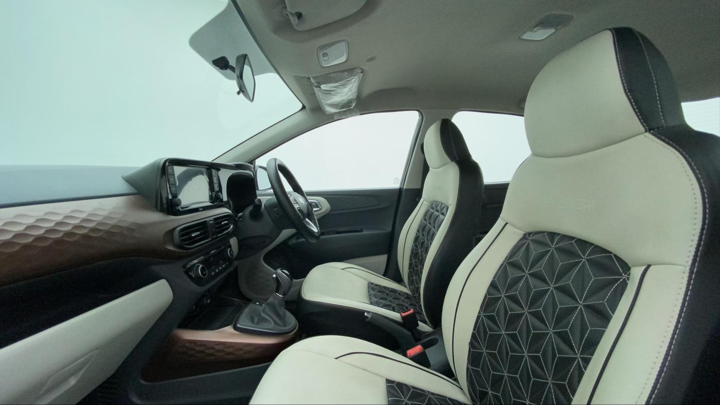 2021 Hyundai AURA SX PLUS 1.2 AMT, Petrol, Automatic, 34,132 km, Right Side Front Door Cabin