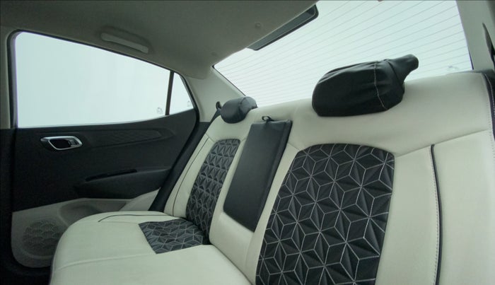 2021 Hyundai AURA SX PLUS 1.2 AMT, Petrol, Automatic, 34,132 km, Right Side Rear Door Cabin