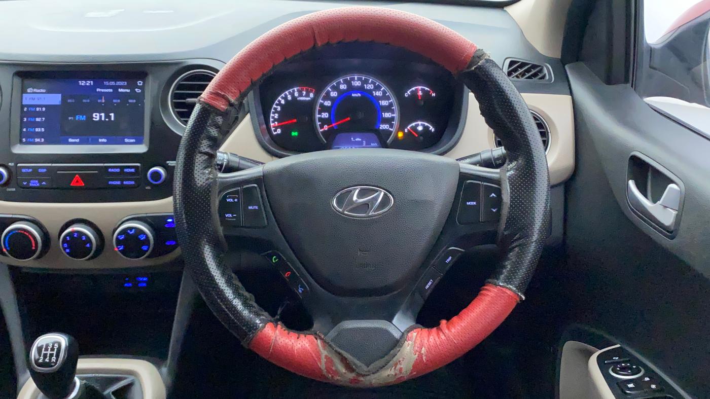 2018 Hyundai Grand i10 SPORTZ (O) 1.2 KAPPA VTVT, Petrol, Manual, 1,00,624 km, Steering Wheel Close Up