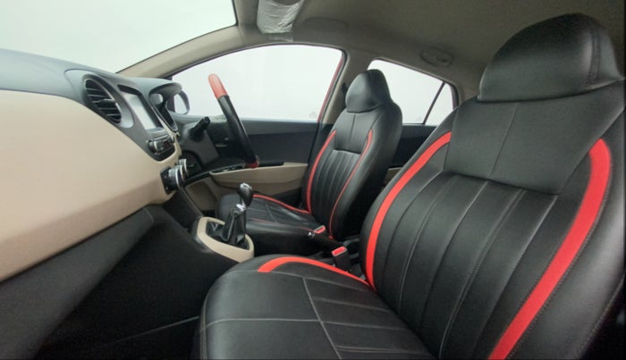 2018 Hyundai Grand i10 SPORTZ (O) 1.2 KAPPA VTVT, Petrol, Manual, 1,00,624 km, Right Side Front Door Cabin