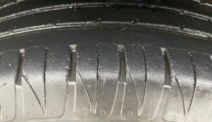 2021 KIA SONET GTX PLUS 1.0 IMT, Petrol, Manual, 34,129 km, Left Front Tyre Tread