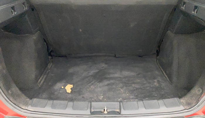 2018 Tata NEXON XM PETROL, Petrol, Manual, 90,188 km, Boot Inside