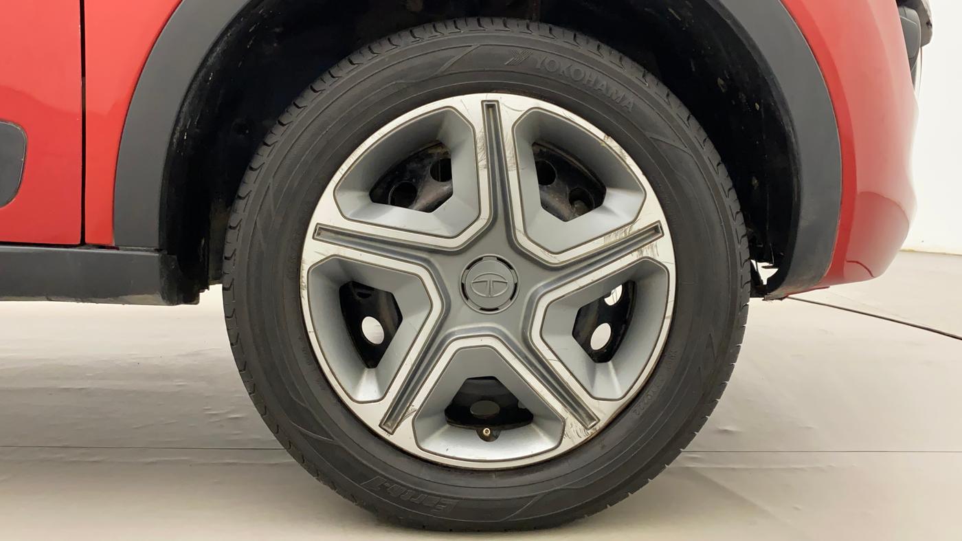 2018 Tata NEXON XM PETROL, Petrol, Manual, 90,188 km, Right Front Wheel