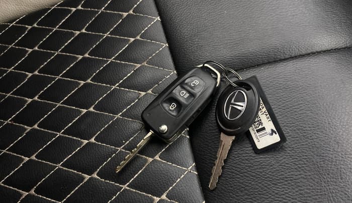 2018 Tata TIGOR XZA PETROL, Petrol, Automatic, 67,273 km, Key Close Up