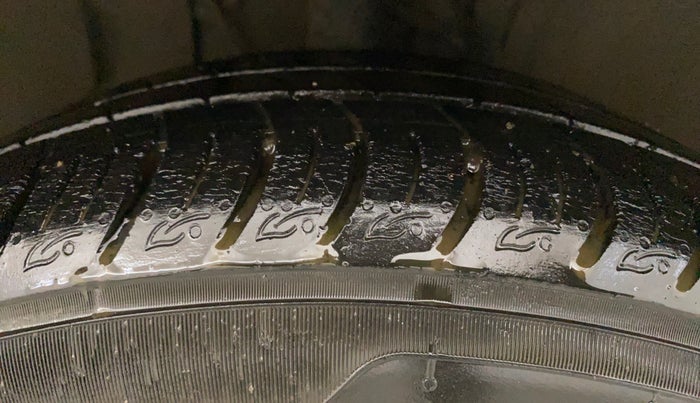 2021 Tata ALTROZ XZ PETROL, Petrol, Manual, 12,115 km, Right Front Tyre Tread