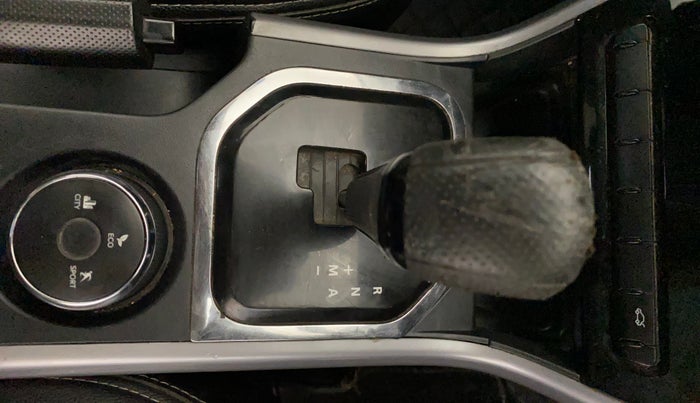 2020 Tata NEXON XMA SUNROOF PETROL, Petrol, Automatic, 75,708 km, Gear Lever