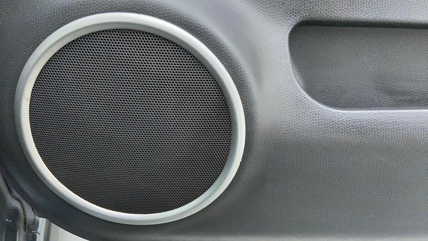 2010 Maruti Swift Dzire VXI, Petrol, Manual, 63,696 km, Speaker