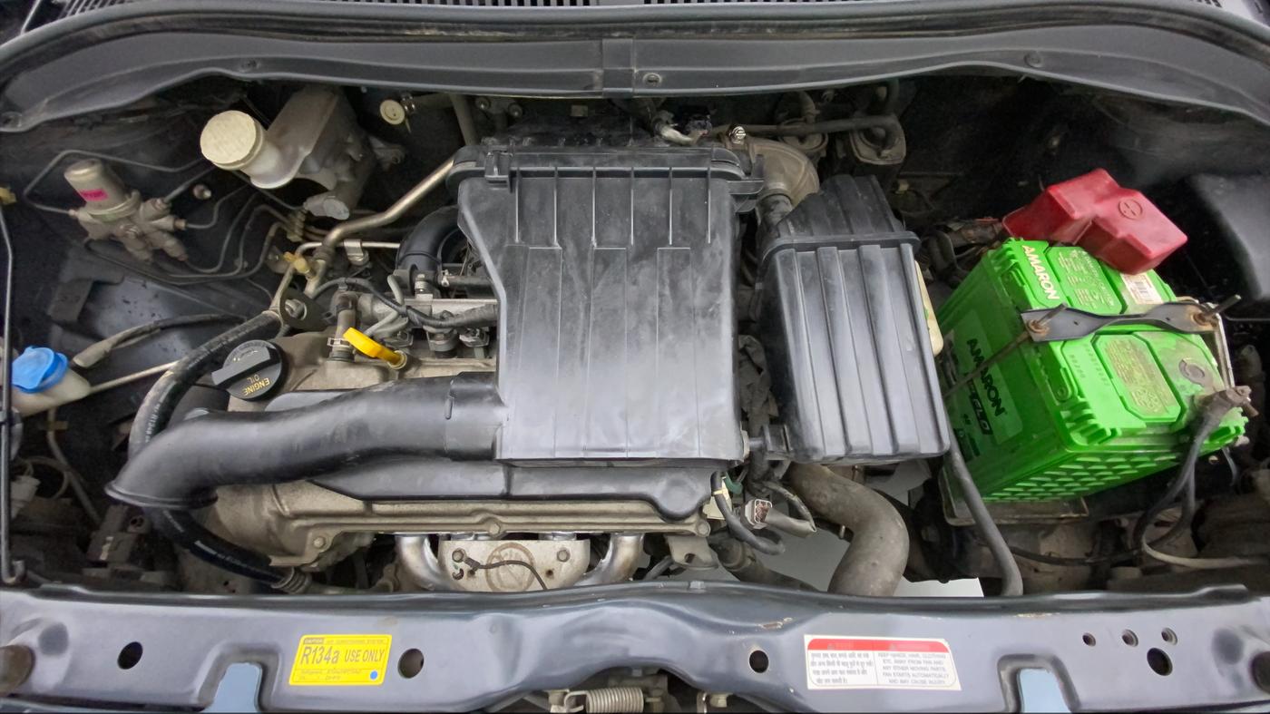 2010 Maruti Swift Dzire VXI, Petrol, Manual, 63,696 km, Open Bonet